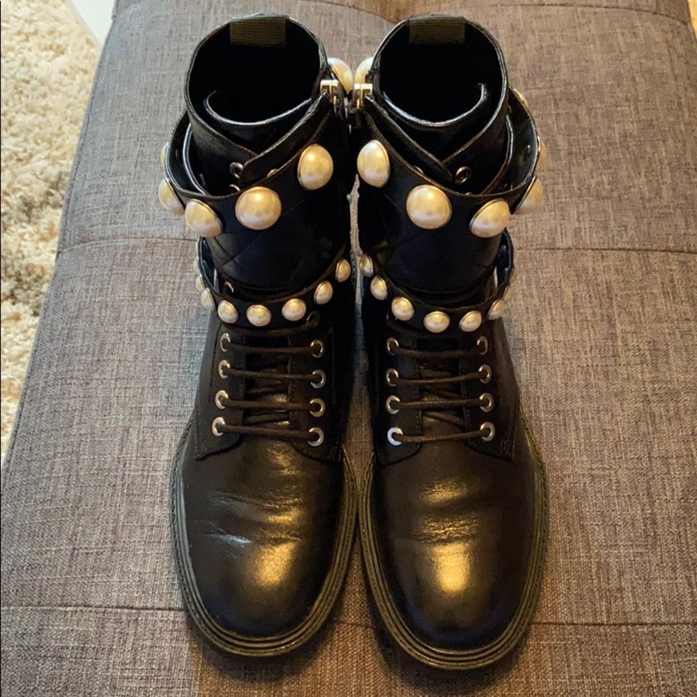 Biker boots